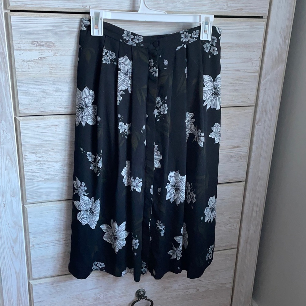 Banana Republic pleated floral midi skirt